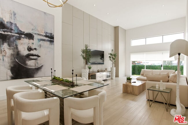 Building Photo - 10630 Wilkins Ave