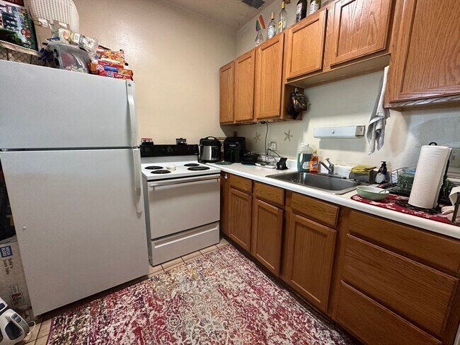 Building Photo - 1148 Commonwealth Ave