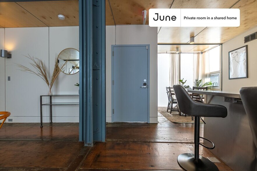 Building Photo - Room in Shared 6 bed/6 bath home