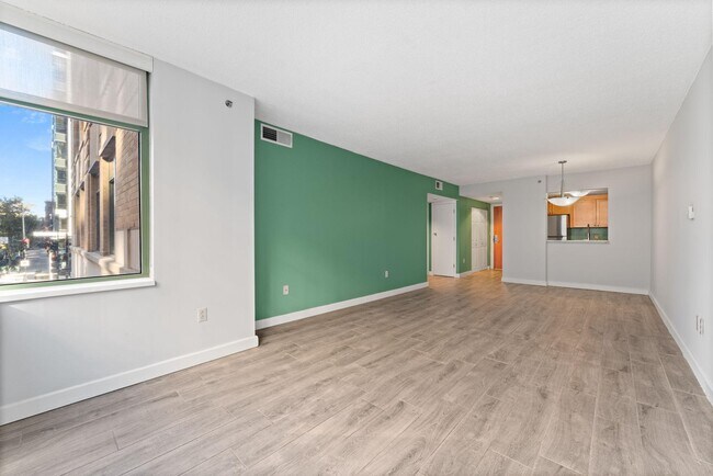 Building Photo - 1150 K St NW