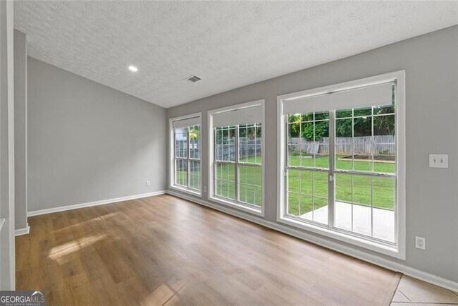 Building Photo - 4680 Sterling Oaks Ct