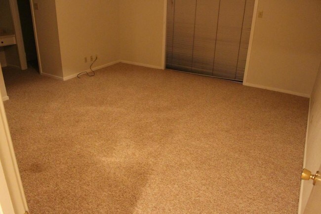 Building Photo - 3544 Shell