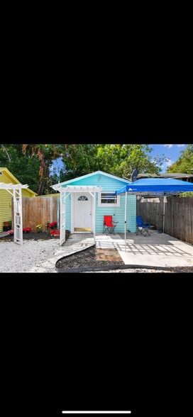 Primary Photo - 1414 17th St W