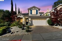 Building Photo - 257 Golf Links St