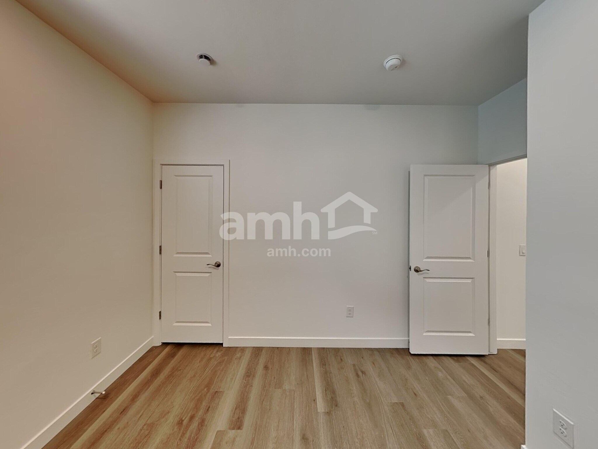 Building Photo - 9561 E Harkes Dr
