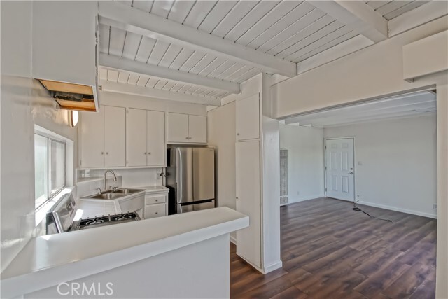 Building Photo - 440 Rosecrans Ave