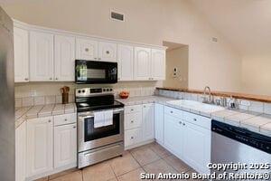 Building Photo - 445 Scenic Hills Dr