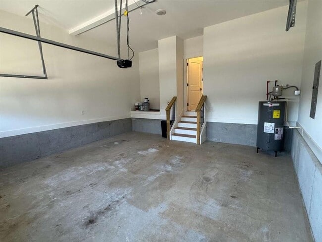 Building Photo - 2442 Mills Bend