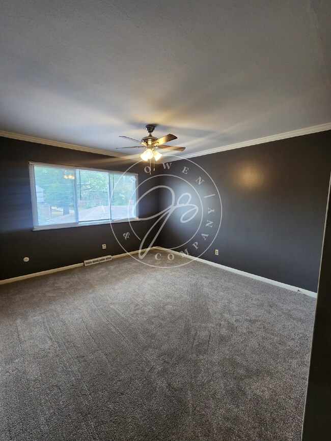 Building Photo - Charming 2-Bed, 2-Bath Condo with many upd...