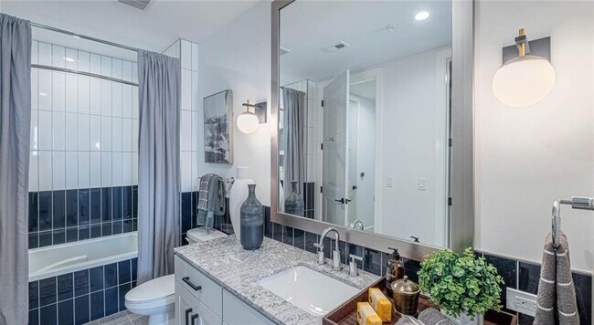 Building Photo - 1301 Spring St NW