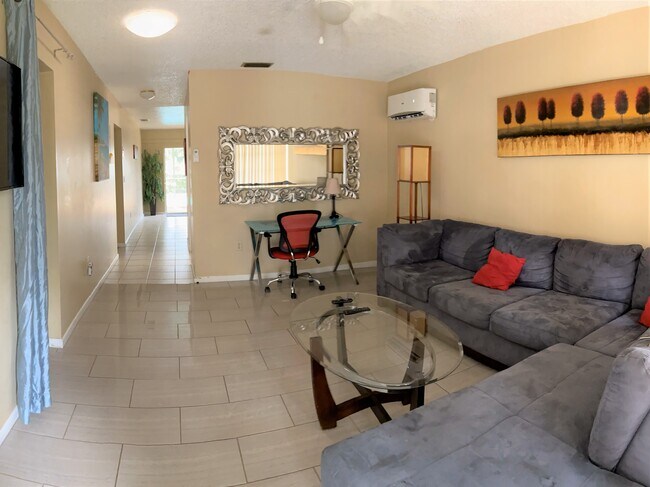 Building Photo - 11352 Summerwinds Ct