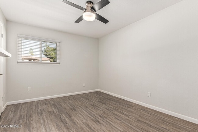 Building Photo - 7714 E Wilshire Dr