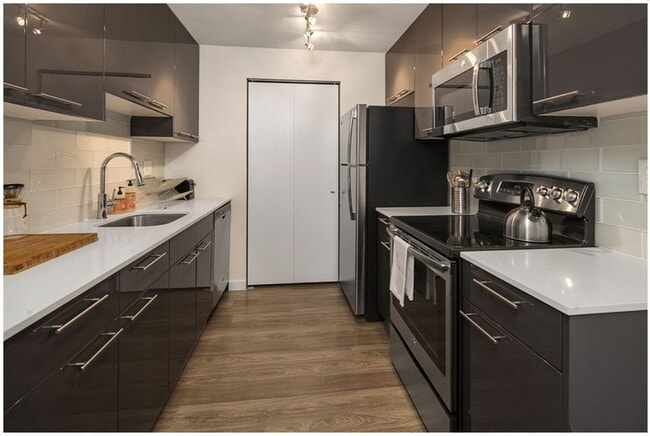Interior Photo - The Puget Vista Apartments