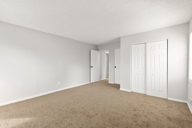 Building Photo - 3 Bed | 1.5 Bath — Comfortable Living in a Great Location