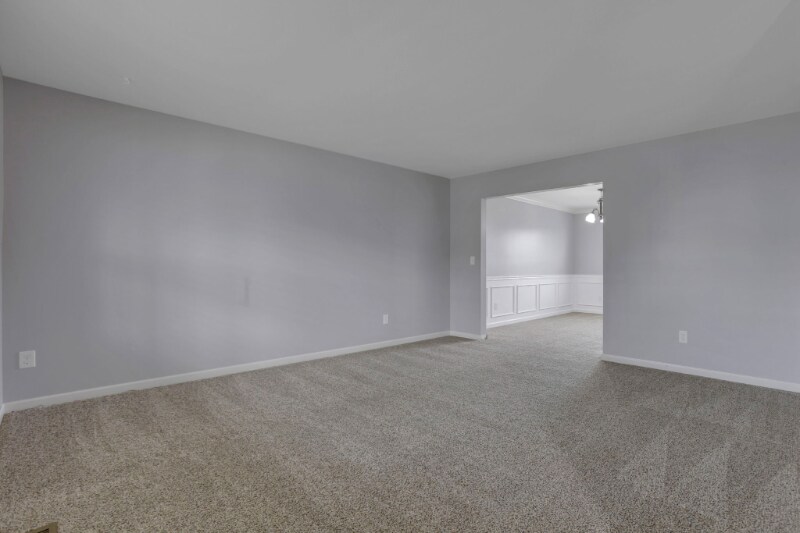 Building Photo - 1701 Marigold St