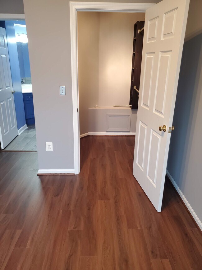 New flooring - 5921 Founders Crossing Ct
