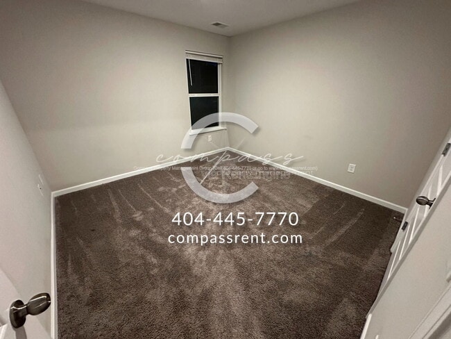 Building Photo - 119 Squarewood Ln NW