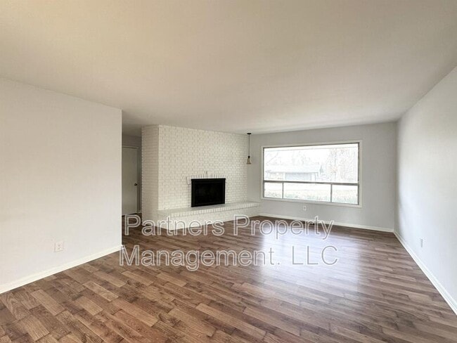 Building Photo - 14171 Wolf Dr
