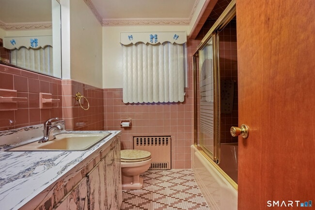 Building Photo - 4487 Madison Ave