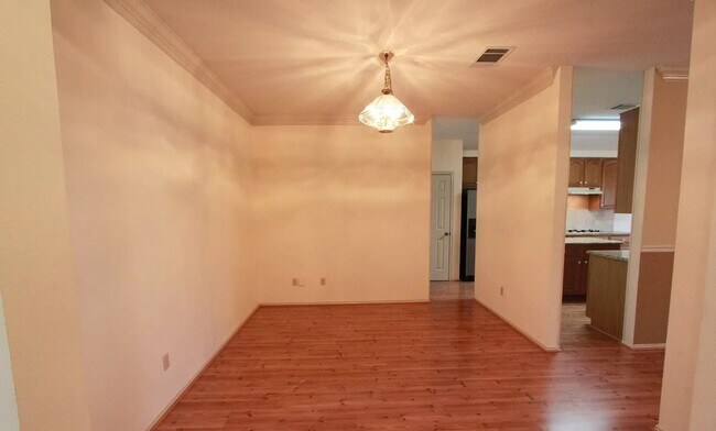 Office/dining 1 - 3312 Silk Oak Dr