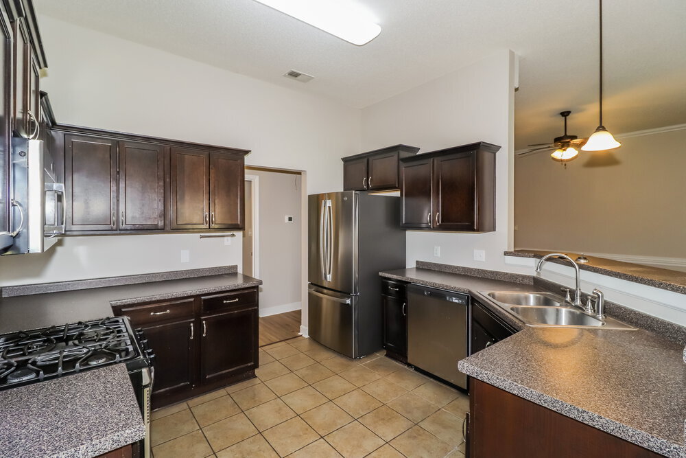 Building Photo - 8374 Blue Ridge Dr