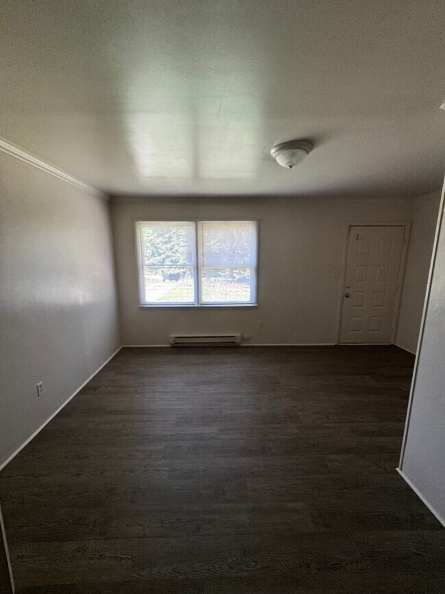 Building Photo - 2 bedroom with 1 Bath and Enclosed Carport Home in Cleveland County, NC