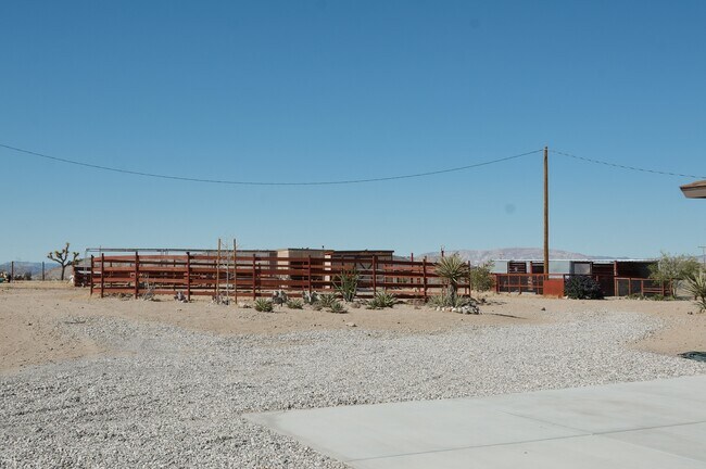 Building Photo - 1381 Soledad Ave