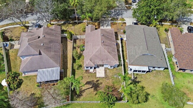 Building Photo - 7632 Blue Spring Dr