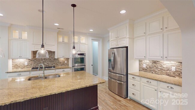 Building Photo - 11052 Preservation Park Dr