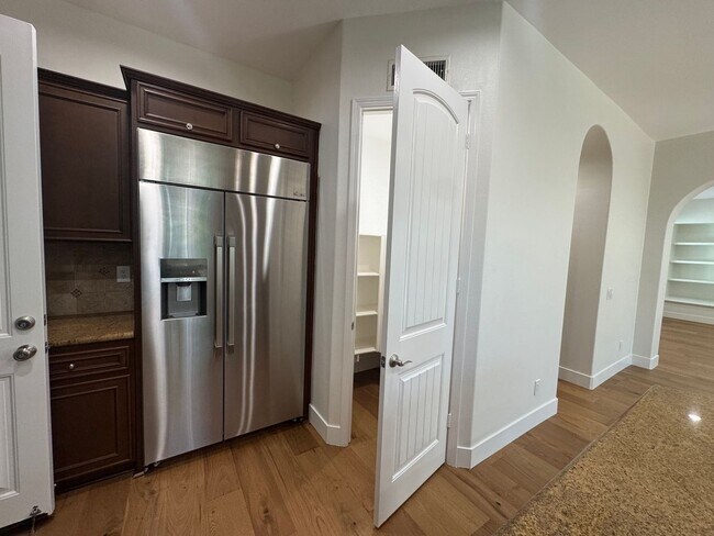Building Photo - 3273 Canopy Dr