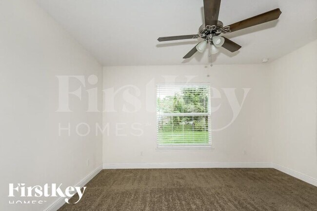 Building Photo - 13090 SW 132nd Terrace