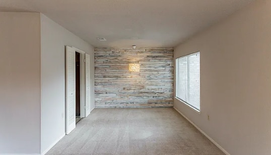 Building Photo - 16503 Fox Den