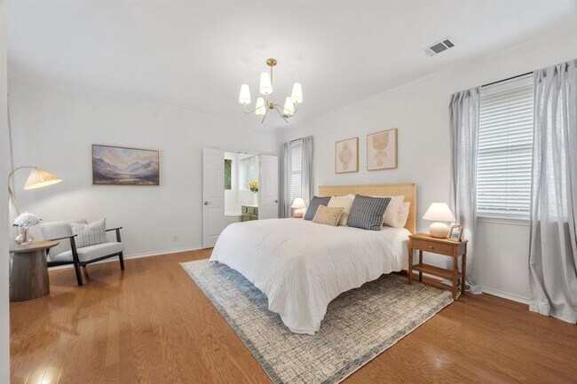 Building Photo - 11817 Lake Stone Dr