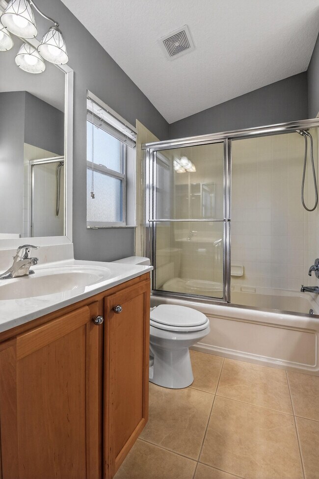 Building Photo - 475 SW Talquin Ln