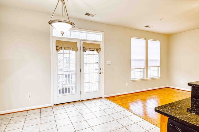 Building Photo - 2691 Sheffield Hill Way
