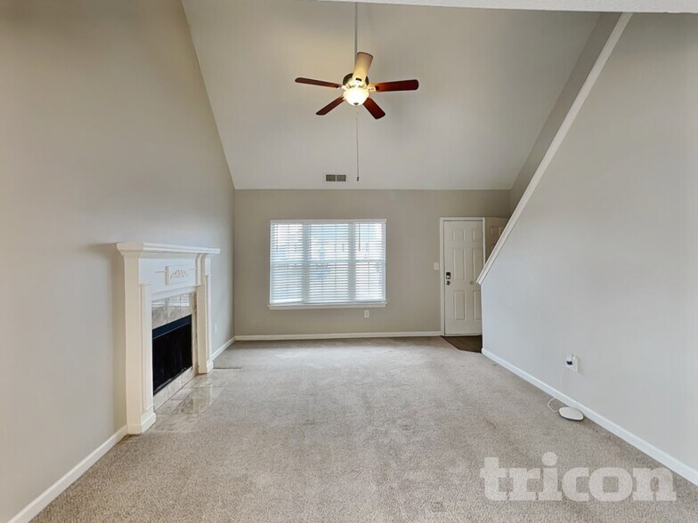 Building Photo - 104 Rampart St