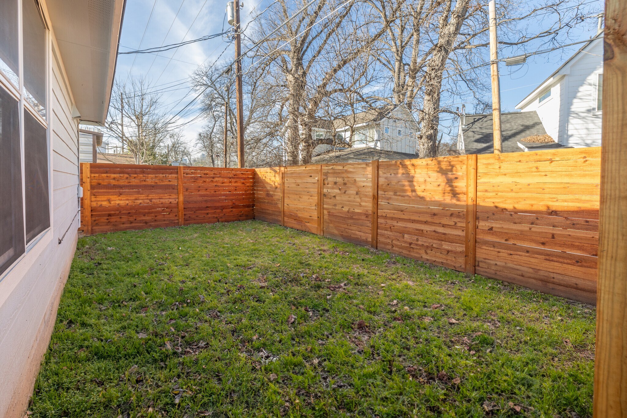 Building Photo - 2210 Holly St