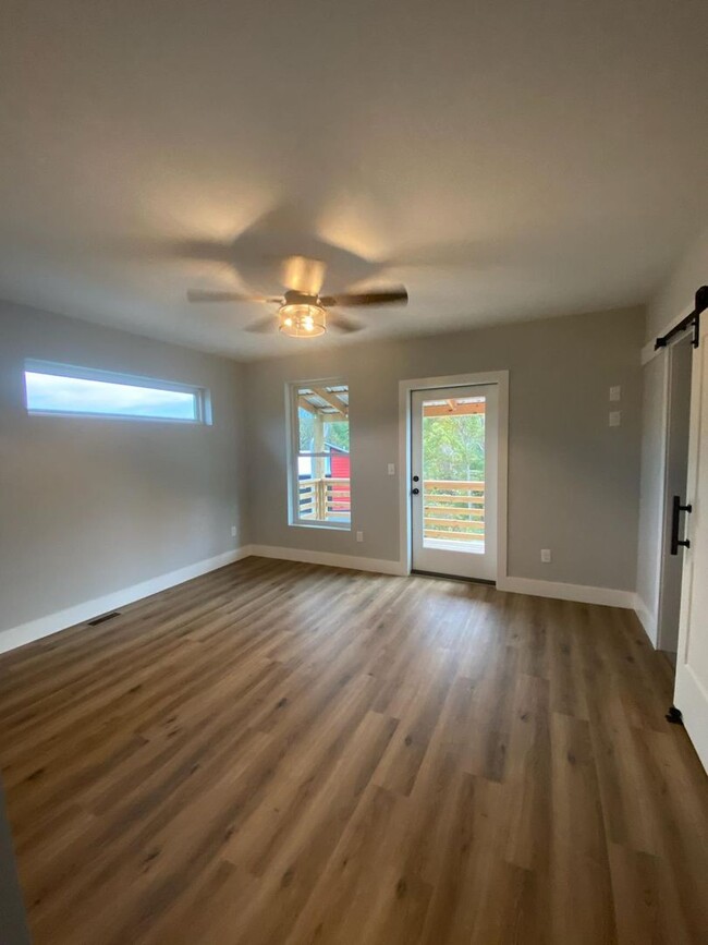 Building Photo - Rental- Swannanoa