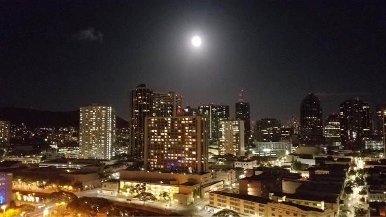 Full moon from Lanai - 215 N King St