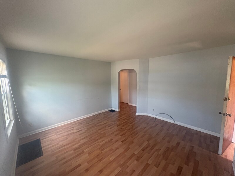 Building Photo - 762 Ross Ave