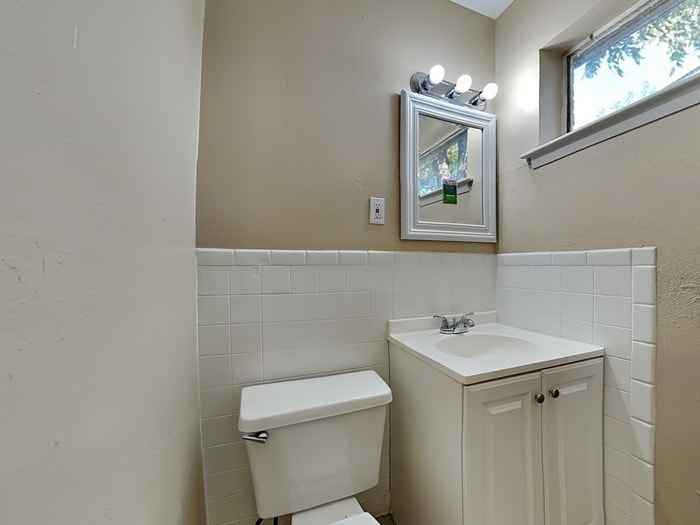 Building Photo - 2925 Caribbean Dr