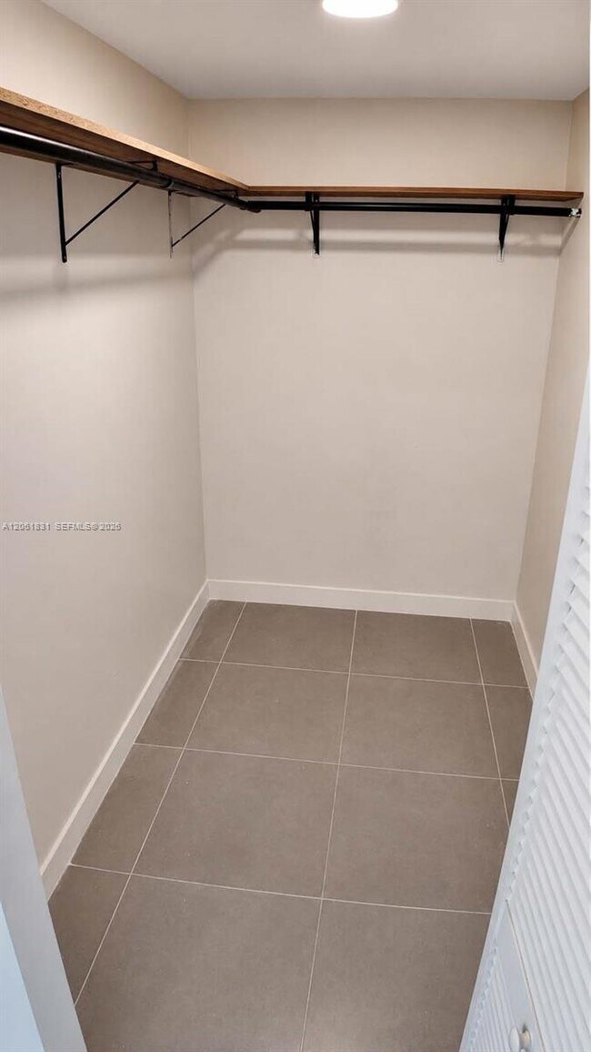 Building Photo - 25813 SW 144th Ave
