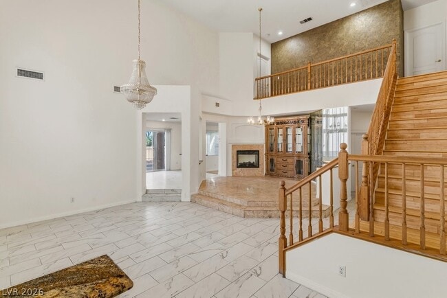 Building Photo - 612 Silver Grove St