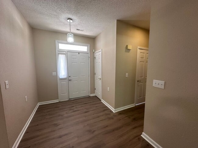 Building Photo - MOVE-IN READY!  SENIOR COMMUNITY 55+