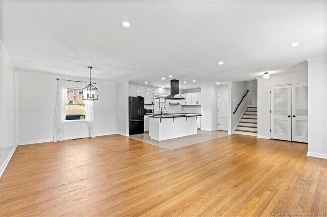 Building Photo - 2710 Fordham Dr