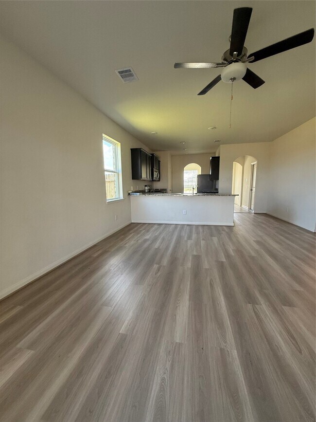 Building Photo - 413 Texas Olive Dr