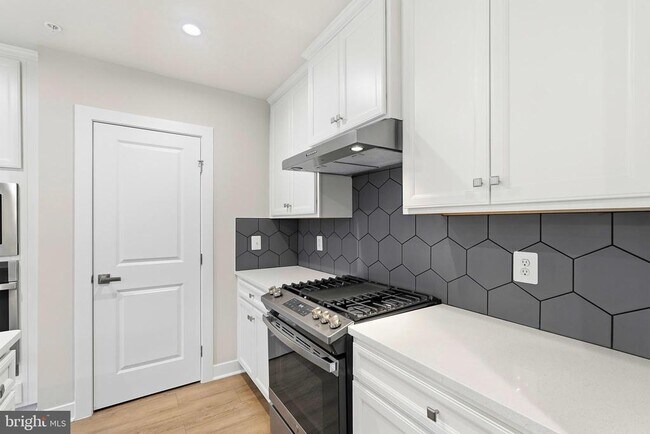 Building Photo - 14540 George Carter Way