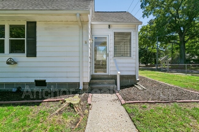 Building Photo - 7730 Ruthven Rd