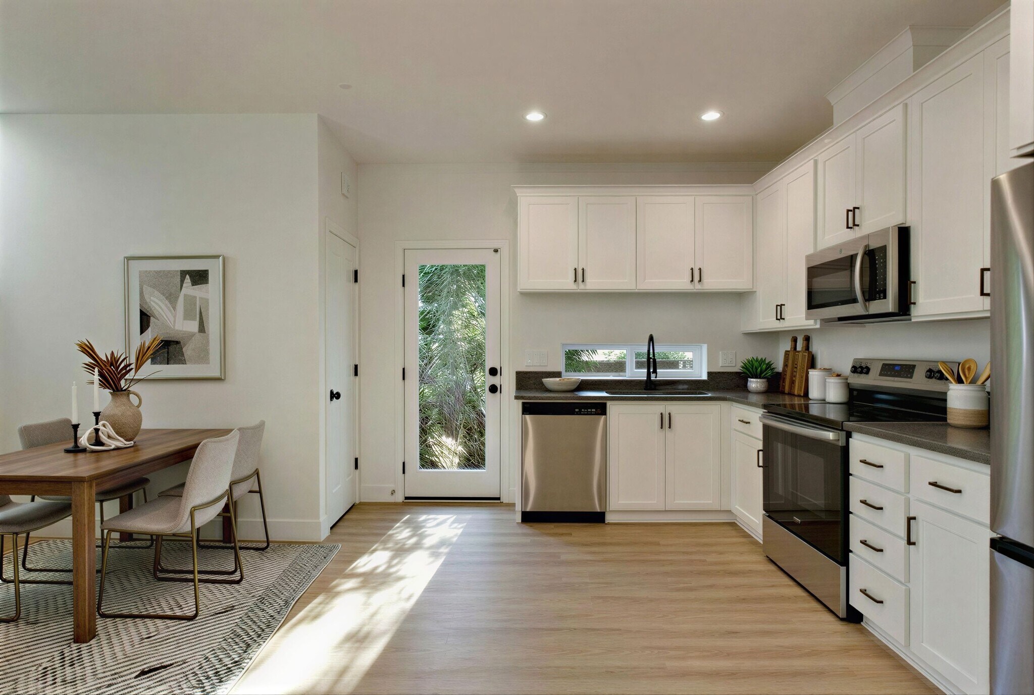 Building Photo - 618 SE 5th St