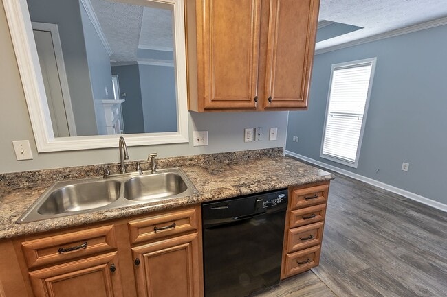 Building Photo - Home for rent in Prattville